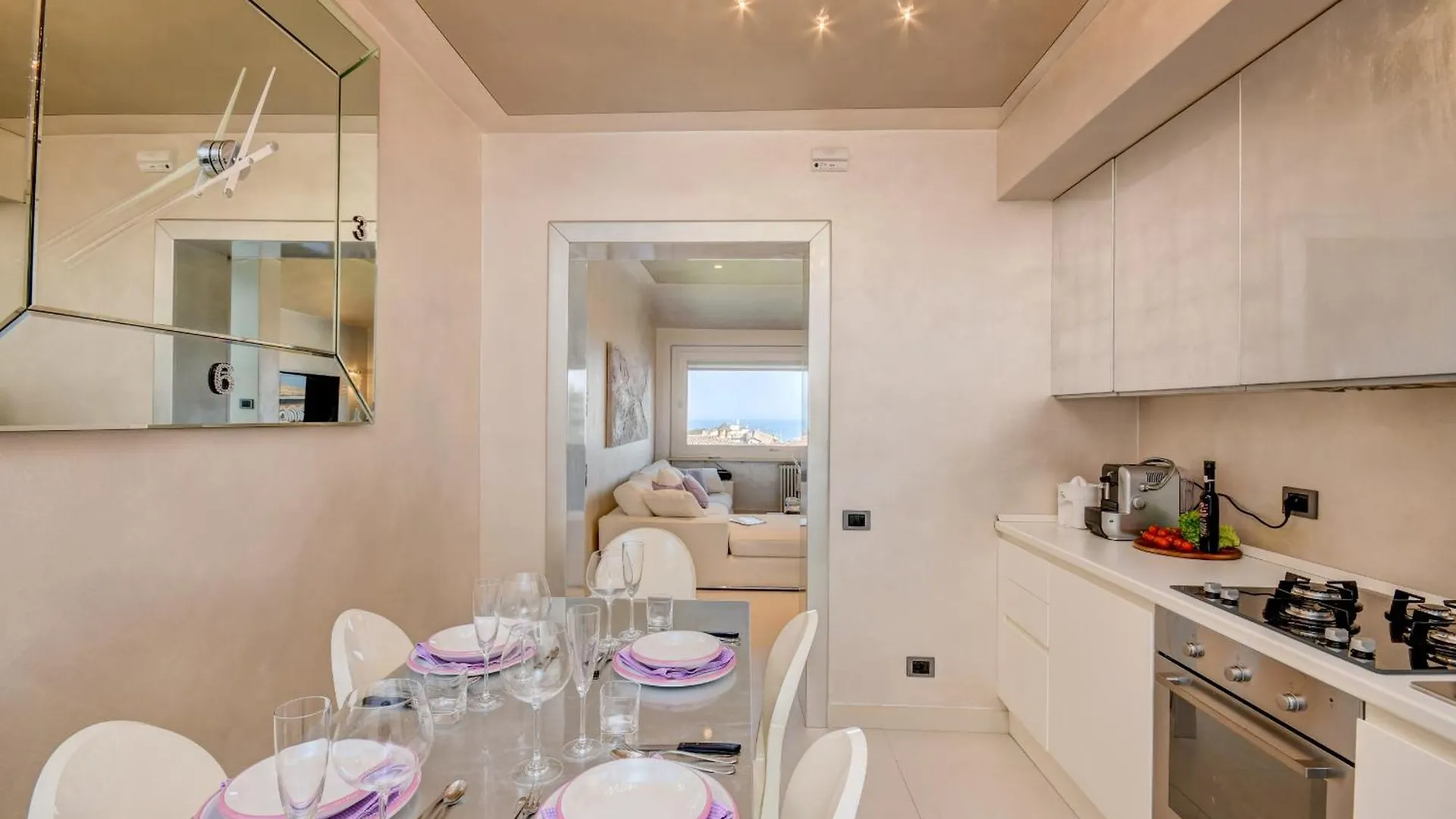 Apartment Mgh Luxury - Lake View Penthouse Desenzano Desenzano del Garda