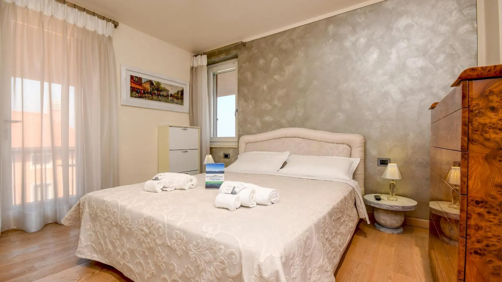 Mgh Luxury - Lake View Penthouse Desenzano Desenzano del Garda Apartment