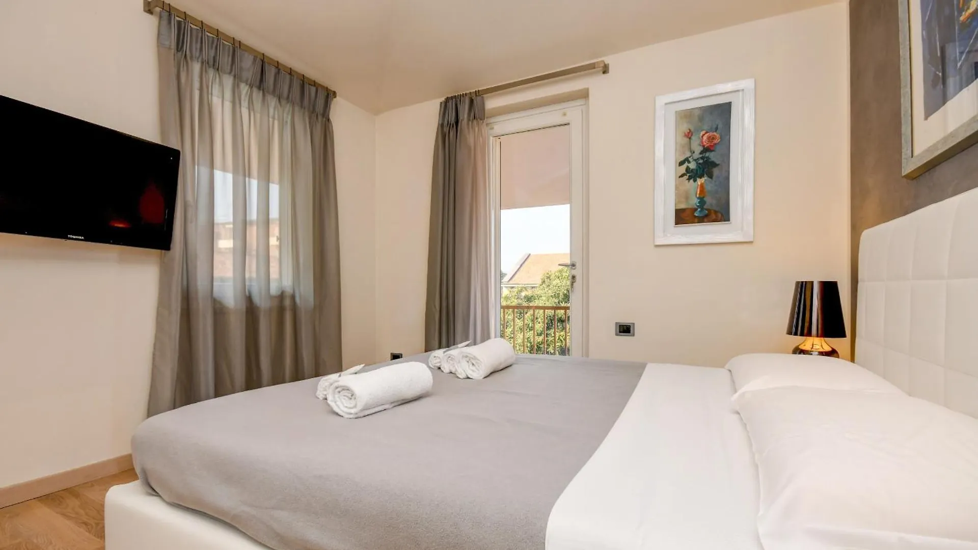 Mgh Luxury - Lake View Penthouse Desenzano Дезенцано-дель-Гарда Апартаменты